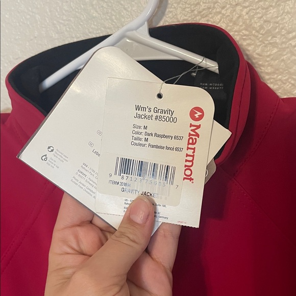 Womens Marmot lightweight shell jacket, red. - Picture 2 of 9